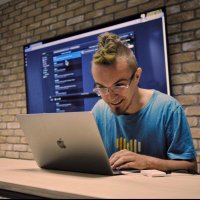 Wojtek Jeremy Poลowniak Twitter profile picture.